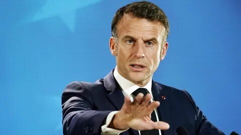 Макрон: Эронга қарши ҳаракатлар халқаро ҳуқуқни бузади