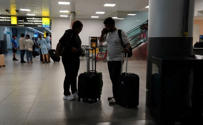 AQSh xorijlik jurnalist va talabalar vizasiga cheklov kiritishni ko‘rib chiqmoqda