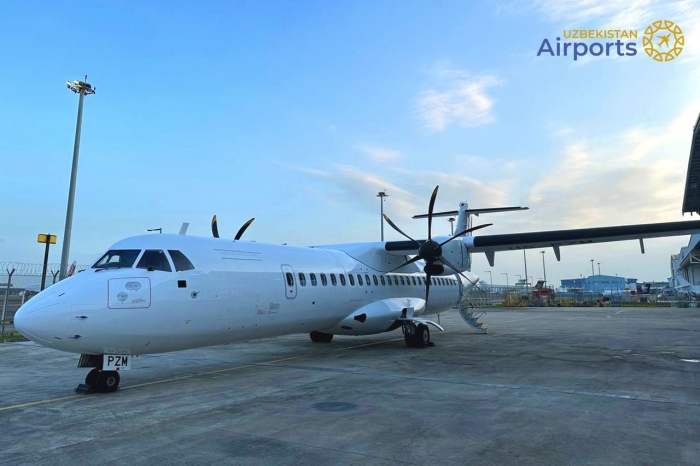 Silk Avia авиакомпаниясининг биринчи самолёти Тошкентга парвоз қилди