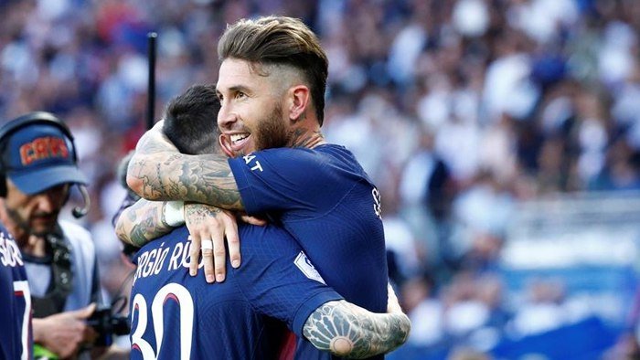 Серхио Рамос Мессини футбол тарихидаги энг яхши ўйинчи деди