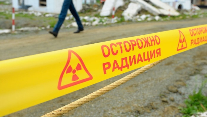Сербиялик юрист: Украинада уран қўлланишига йўл қўймаслик керак, бу ҳарбий жиноят