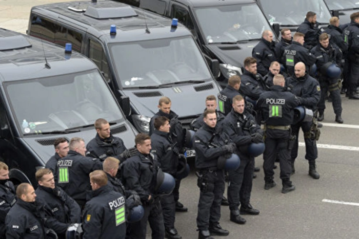 Германия ИИВ раҳбари: "Германияда террорчилик хавфи юқори"