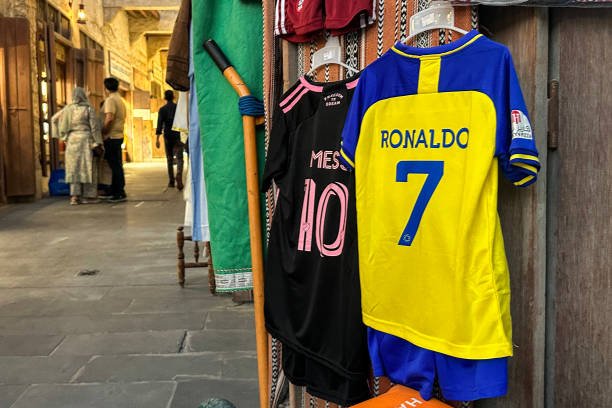 Месси ва Роналду Саудияда бир жамоада тўп тепиши мумкин