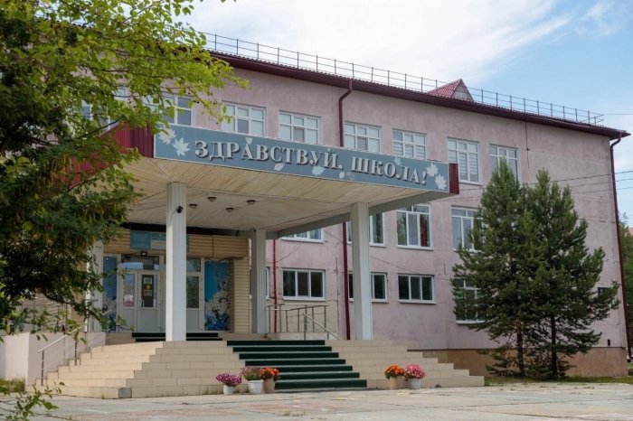 Россиядаги мактабларнинг биридаги бомба таҳдиди туфайли ўқувчилар бинодан эвакуация қилинди Россиядаги мактабларнинг биридаги бомба таҳдиди туфайли ўқувчилар бинодан эвакуация қилинди