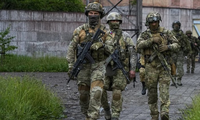 Ruslar Ukrainadagi taktikasini o‘zgartirib, og‘ir talafot ko‘rdi