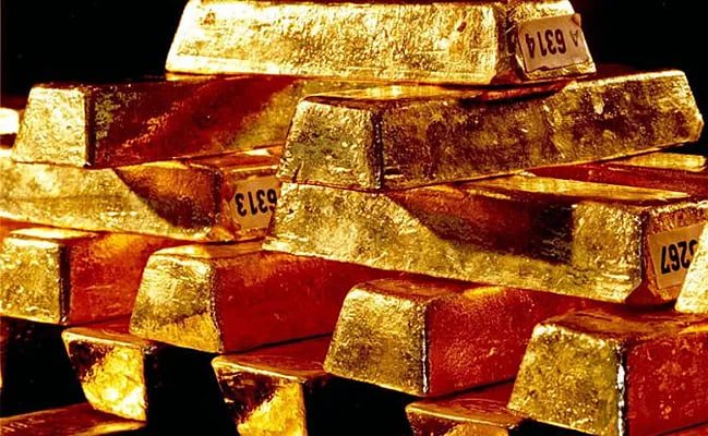 ГФР божлар туфайли АҚШдан 1200 тонна олтин захирасини олиб чиқиш вариантини кўриб чиқмоқда ГФР божлар туфайли АҚШдан 1200 тонна олтин захирасини олиб чиқиш вариантини кўриб чиқмоқда