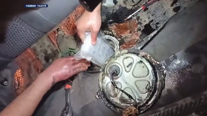 Автомашина ёқилғи баки ичига яширилган наркотик моддалар фош бўлди