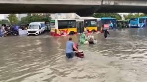 Вьетнамда “Матмо” тўфони сабаб 8 киши ҳалок бўлди