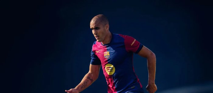 "Барселона" ярим ҳимоячиси билан шартномасини бекор қилганини эълон қилди