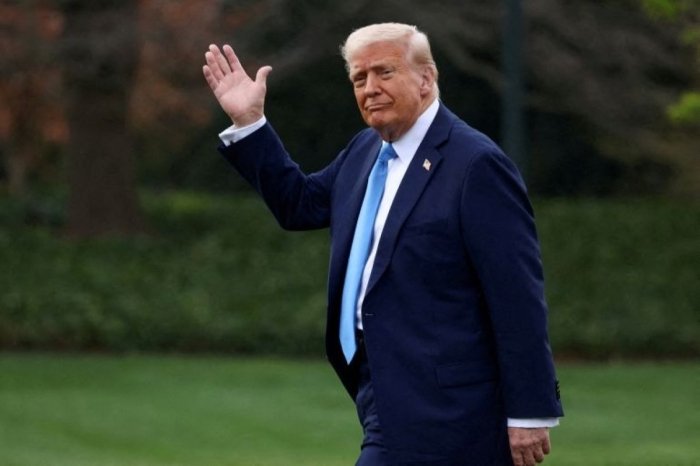 Трамп ўзини "Украина халоскори" деб атади