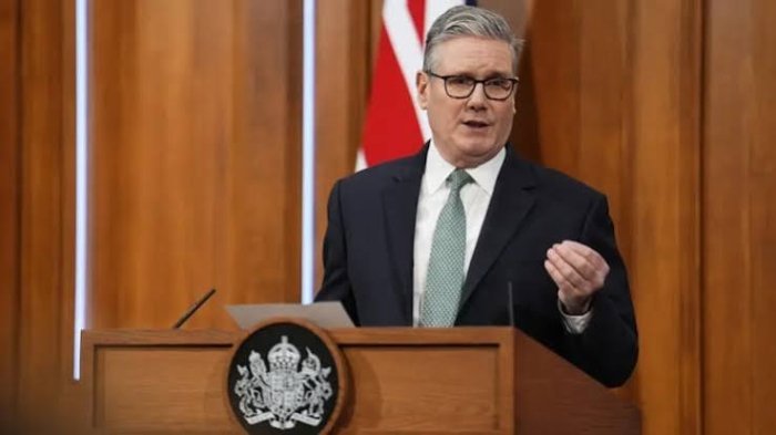 Buyuk Britaniya bosh vaziri Endi Byornhem agar qirollikning milliy manfaatlarini himoya qilish uchun zarur bo‘lsa, Donald Trampga oshkora qarshi chiqishga tayyorligini ma’lum qildi — BBC