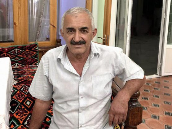 Samarqandda 61 yoshli fuqaro haydovchisiz benzovozni to‘xtatib qoldi