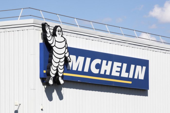 Шина ишлаб чиқарувчи Michelin Франциядаги иккита заводини ёпади