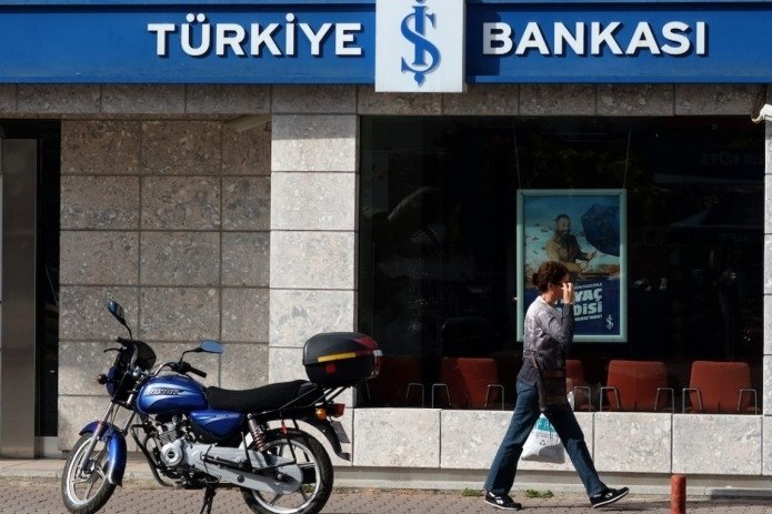 Turk banklari hisob ochish uchun rossiyaliklardan 10 ming dollar oladi