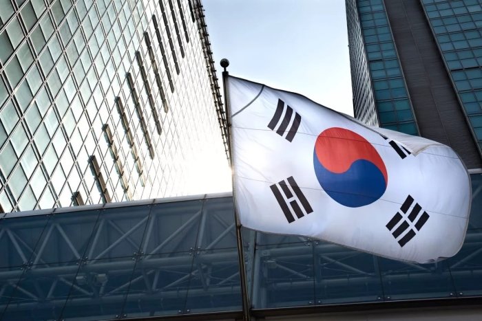 Janubiy Koreyada parlament saylovlarining asosiy kuni boshlandi